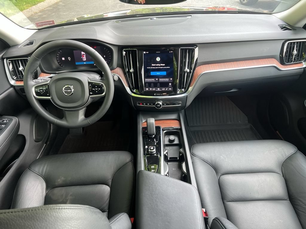 Certified 2024 Volvo S60 B5 Plus AWD/4WD image 26