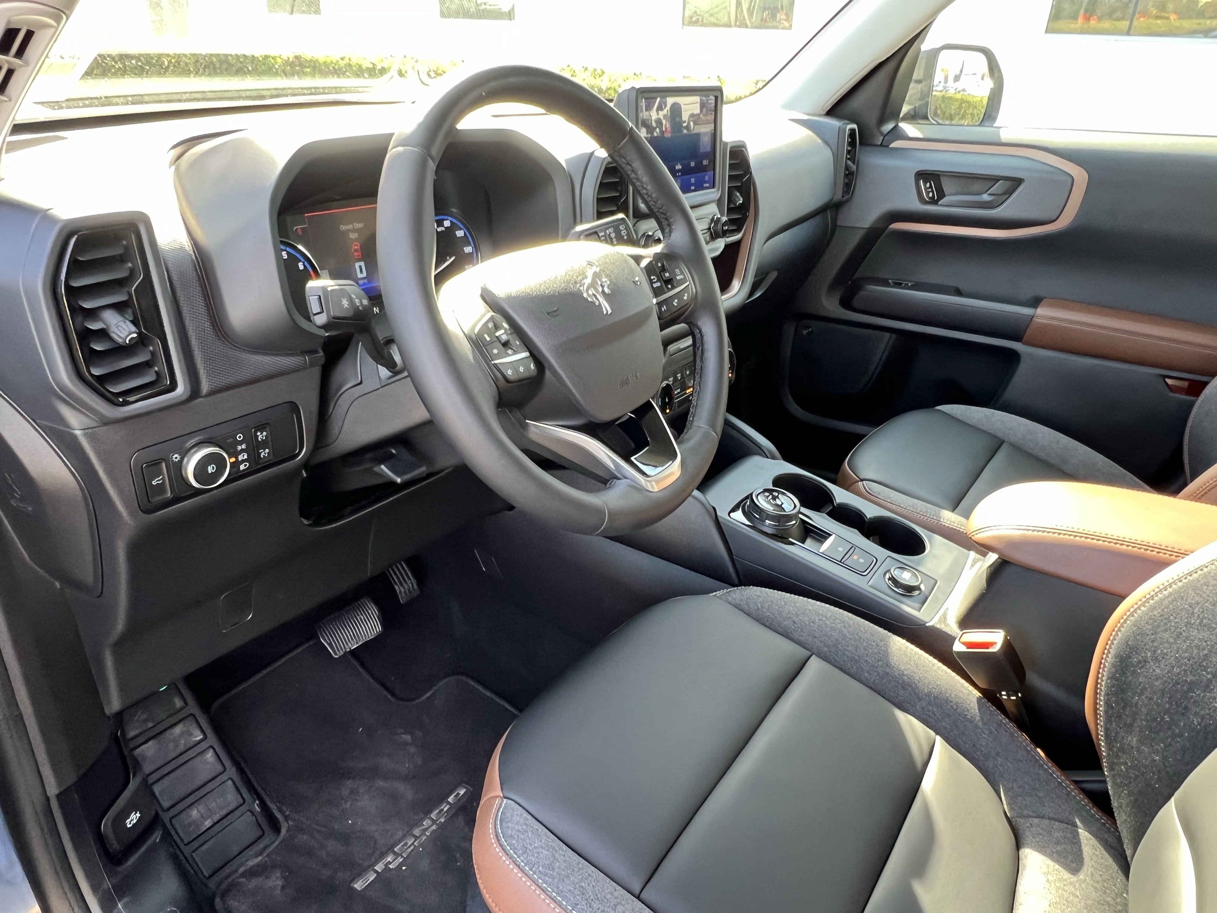 Used 2024 Ford Bronco Sport Outer Banks w/ Tech Package image 17