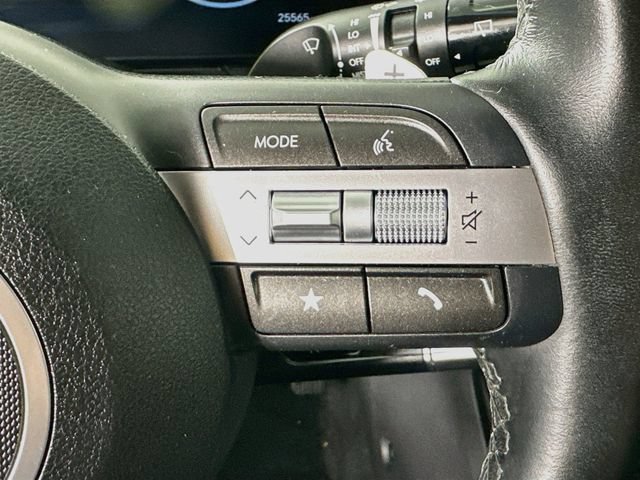 Used 2025 Hyundai Kona SEL AWD/4WD image 11