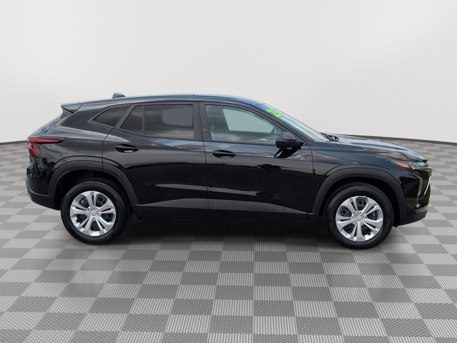 Used 2025 Chevrolet Trax LS FWD image 6