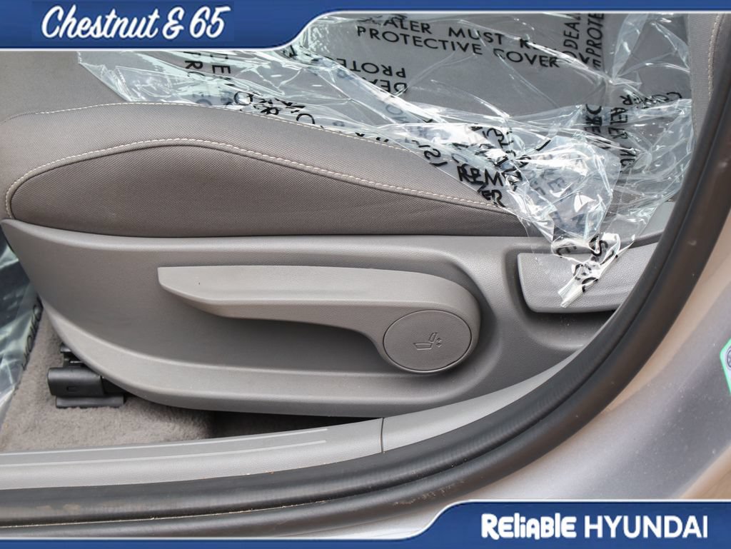 Certified 2025 Hyundai Elantra Sport w/ Cargo Package FWD image 24