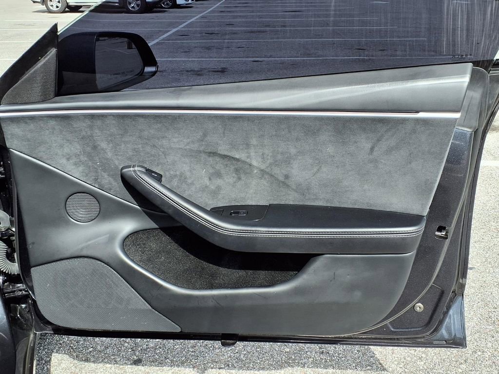 Used 2025 Tesla Model 3 Performance image 13