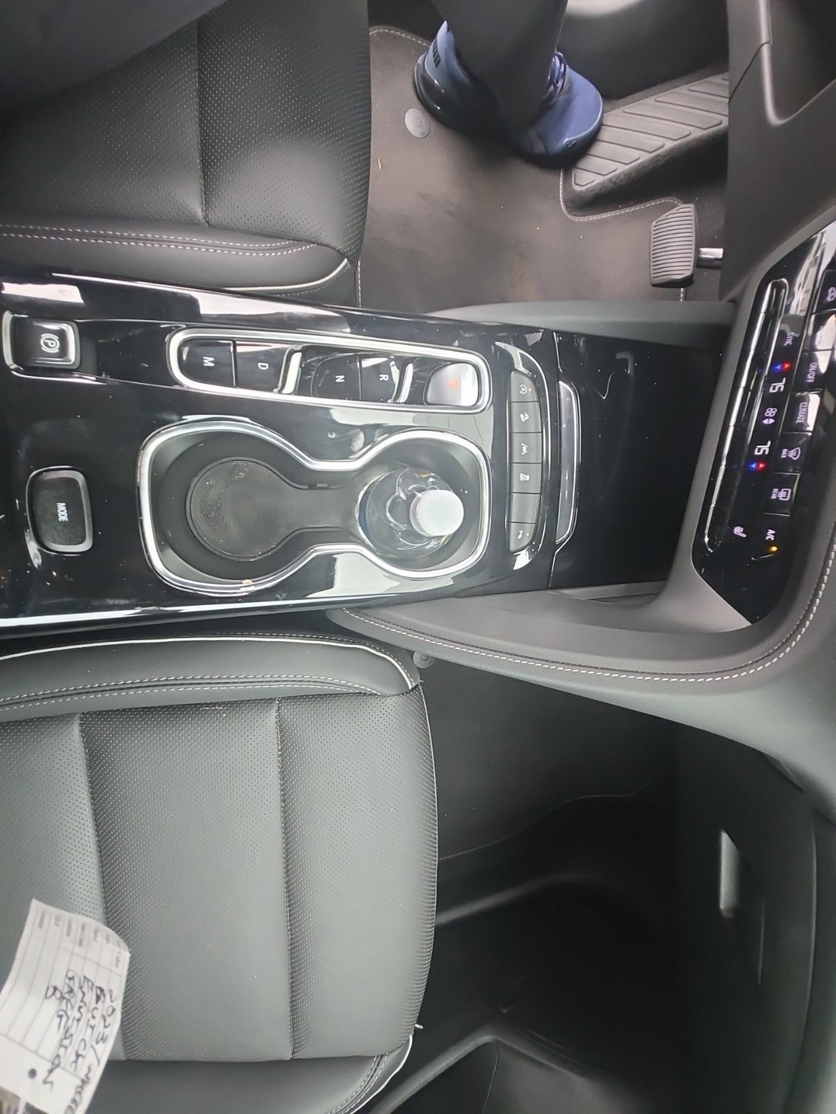 Used 2023 Buick Envision Essence AWD/4WD image 12