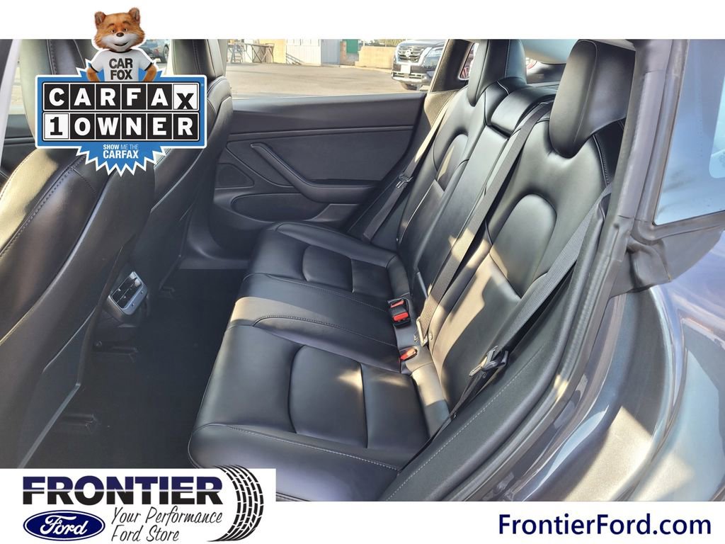 Used 2018 Tesla Model 3 Mid Range image 11