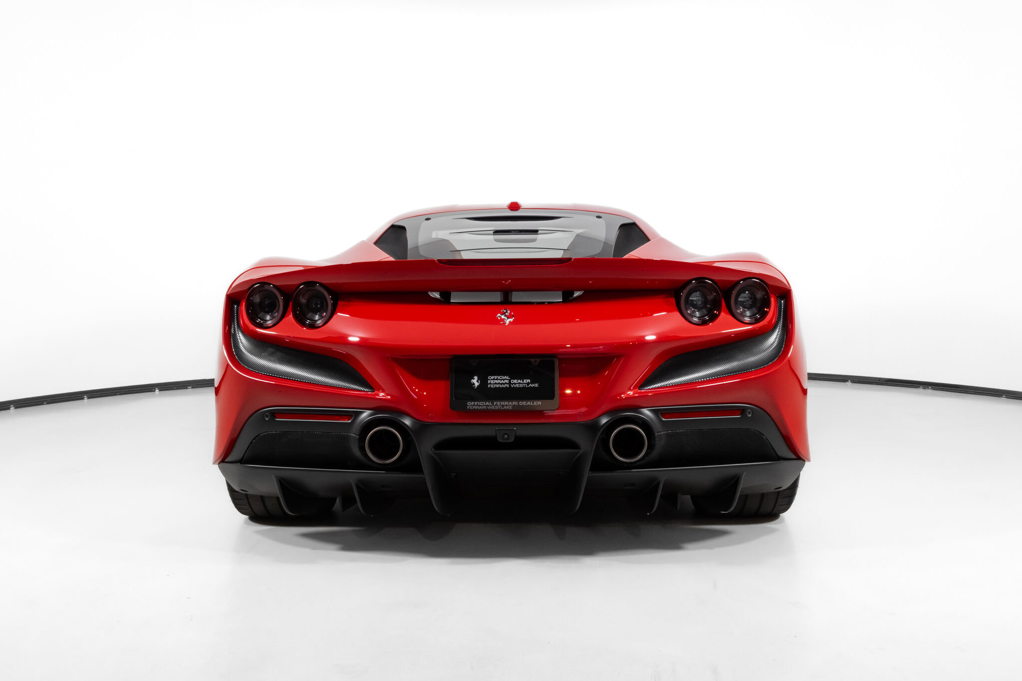 Certified 2022 Ferrari F8 Tributo RWD image 9