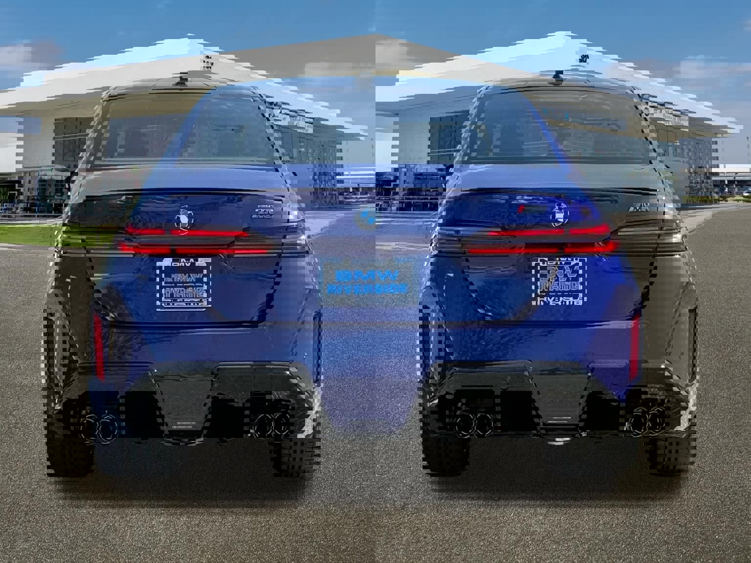 New 2026 BMW M5 image 9