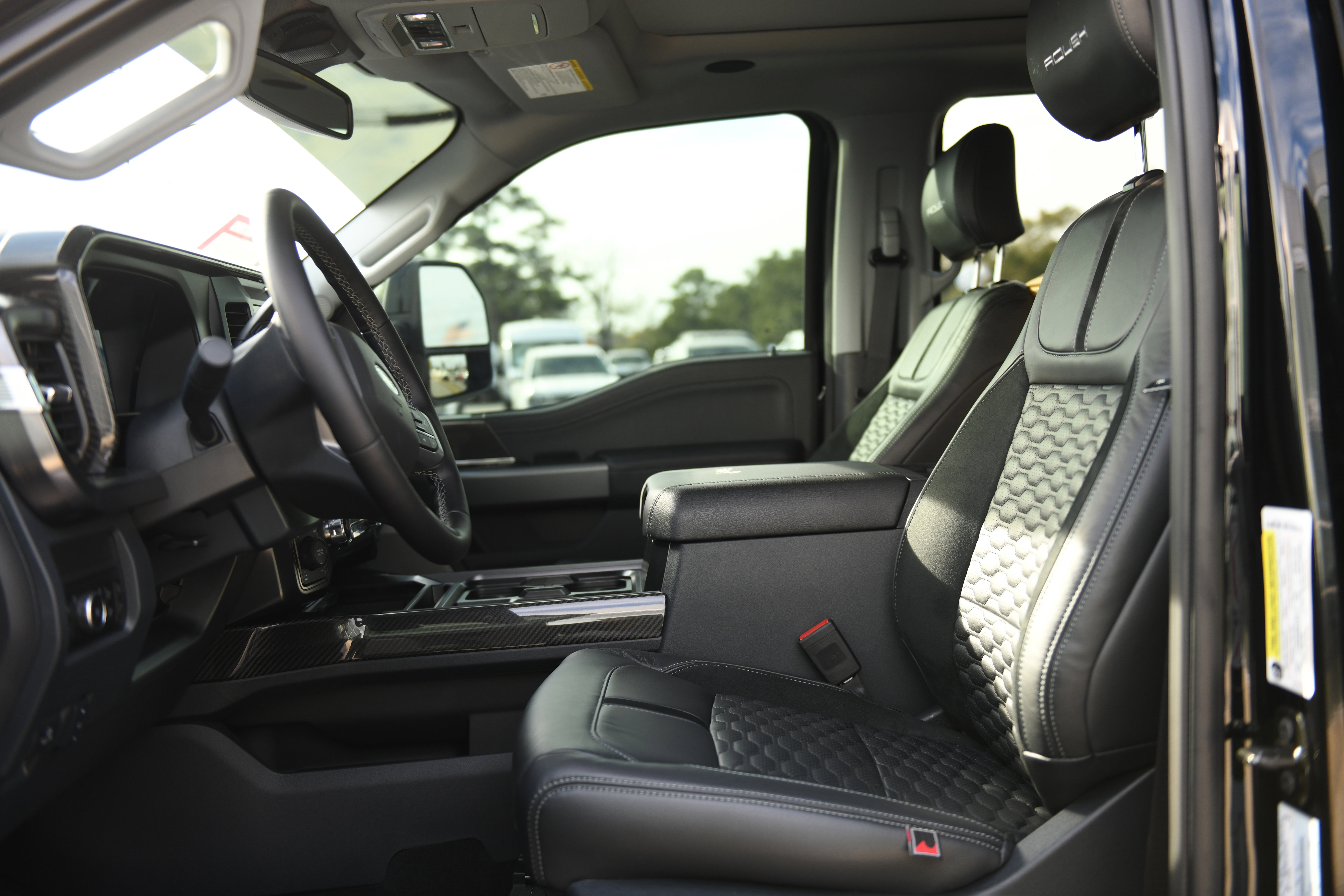 New 2026 Ford F250 Lariat w/ Black Appearance Package image 28