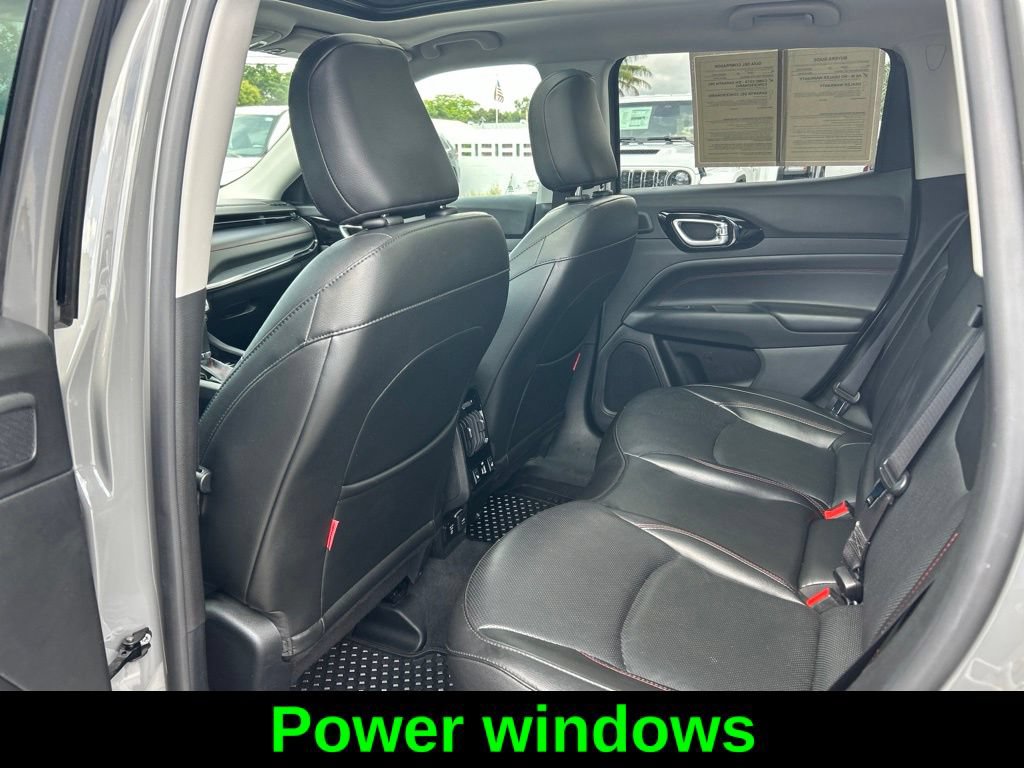 Certified 2022 Jeep Compass Trailhawk w/ Trailhawk Elite Group AWD/4WD image 37