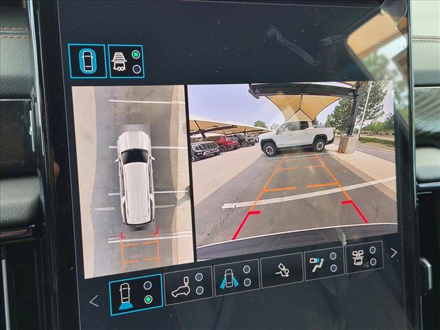 New 2026 GMC Yukon XL AT4 w/ AT4 Premium Plus Package AWD/4WD image 12