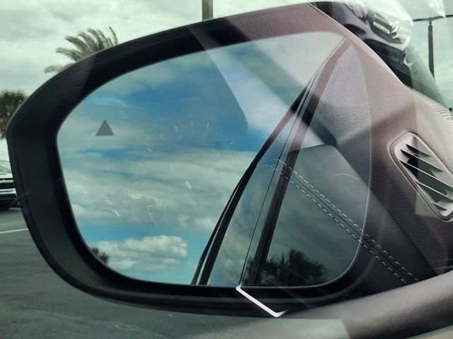 Used 2021 Nissan Rogue SV image 23