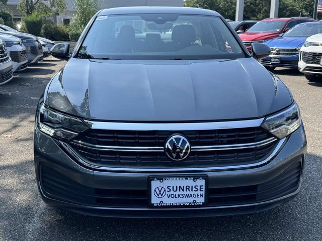 Used 2024 Volkswagen Jetta S FWD image 2