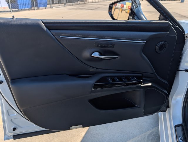 Used 2023 Lexus ES 350 w/ Premium Package FWD image 15