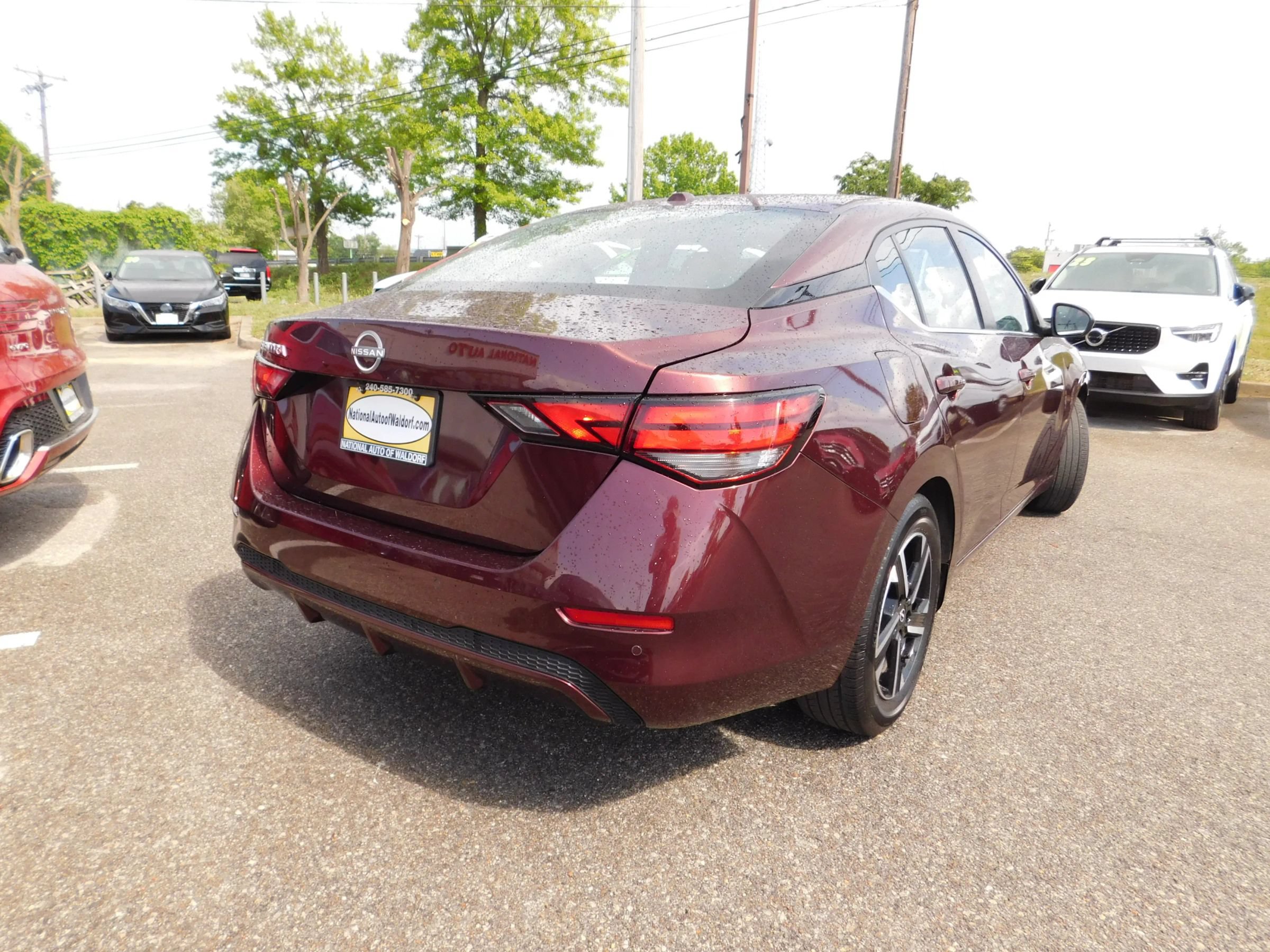 Used 2025 Nissan Sentra SV FWD image 5