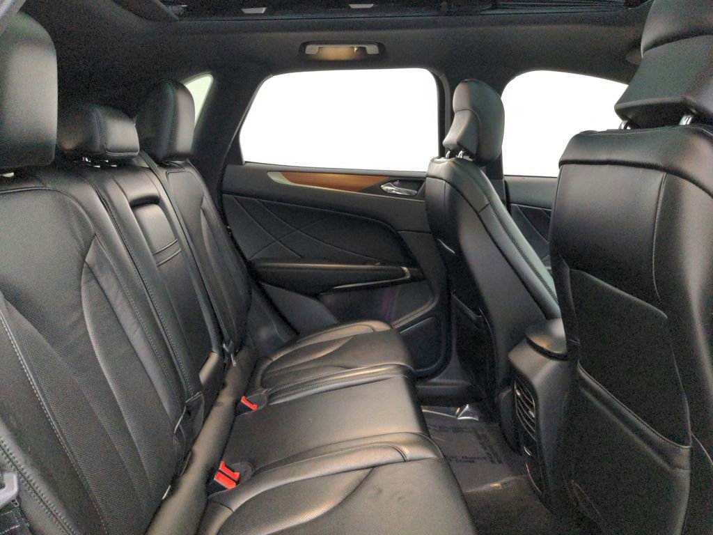 Used 2018 Lincoln MKC Reserve image 30