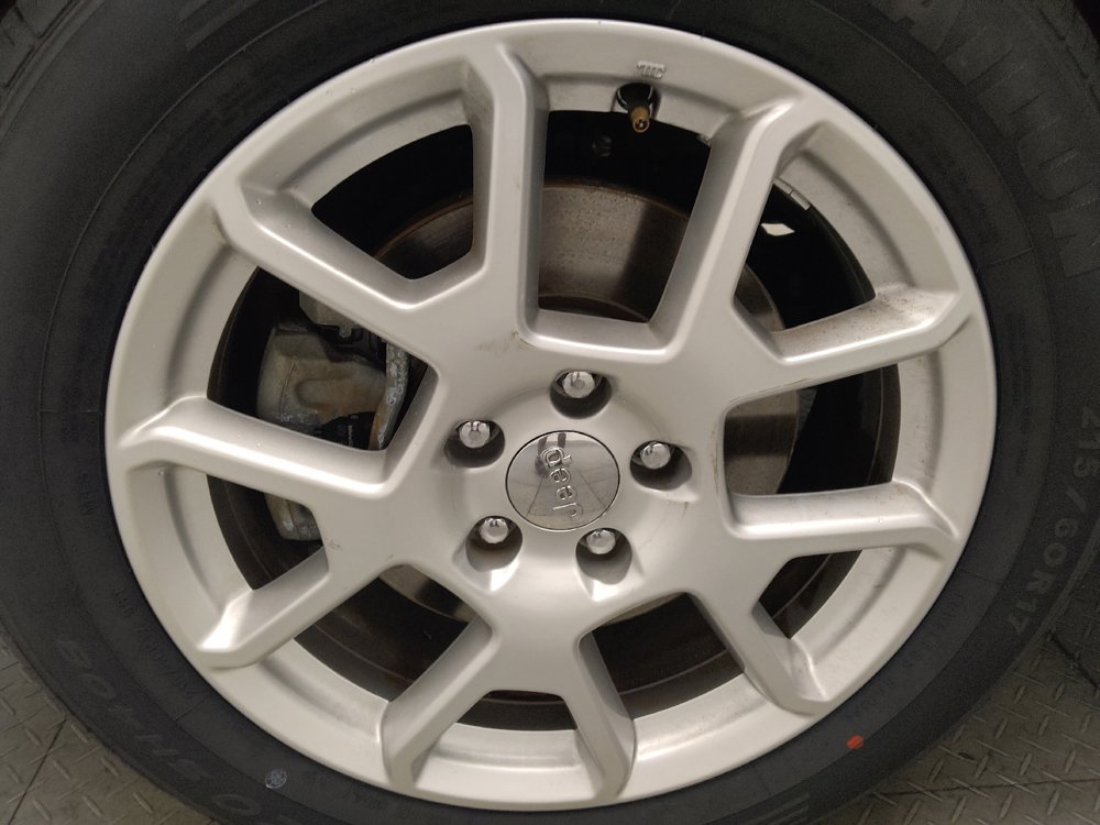 Used 2021 Jeep Renegade Latitude FWD image 31