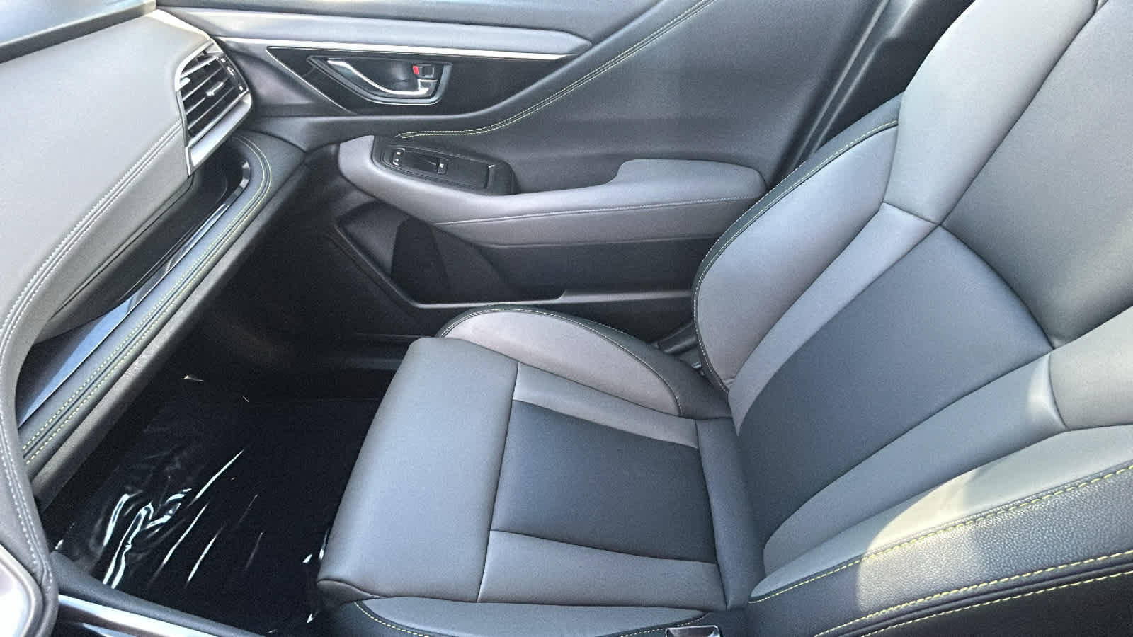 Used 2021 Subaru Outback Onyx Edition XT w/ Popular Package #2 AWD/4WD image 12
