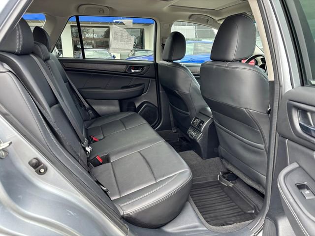 Used 2019 Subaru Outback 3.6R Limited AWD/4WD image 13