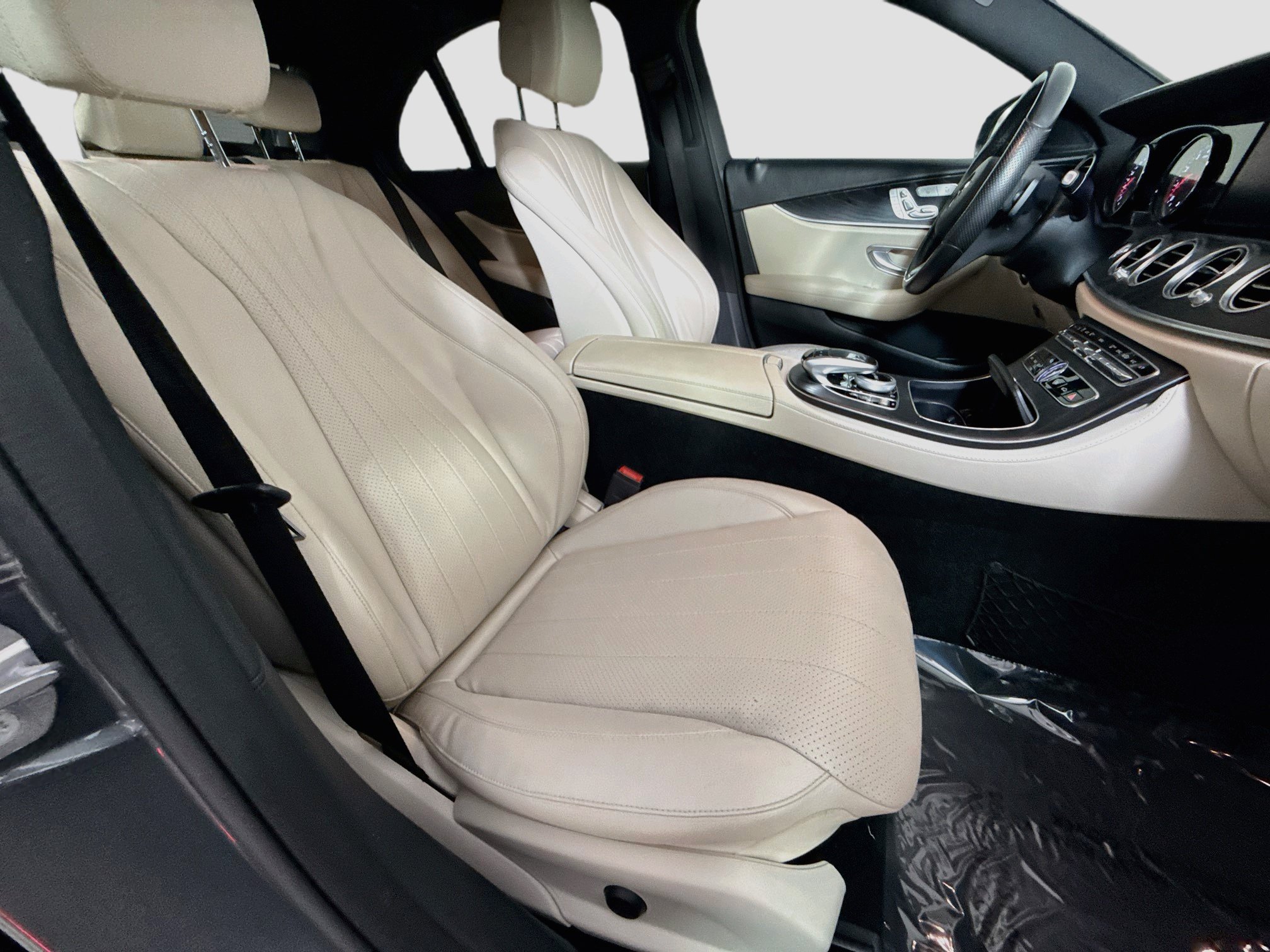 Used 2018 Mercedes-Benz E 300 w/ Premium 3 Package (Q03) image 29