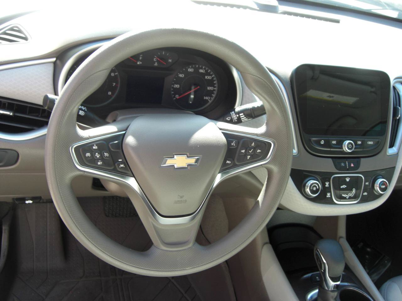 Used 2024 Chevrolet Malibu LS FWD image 10