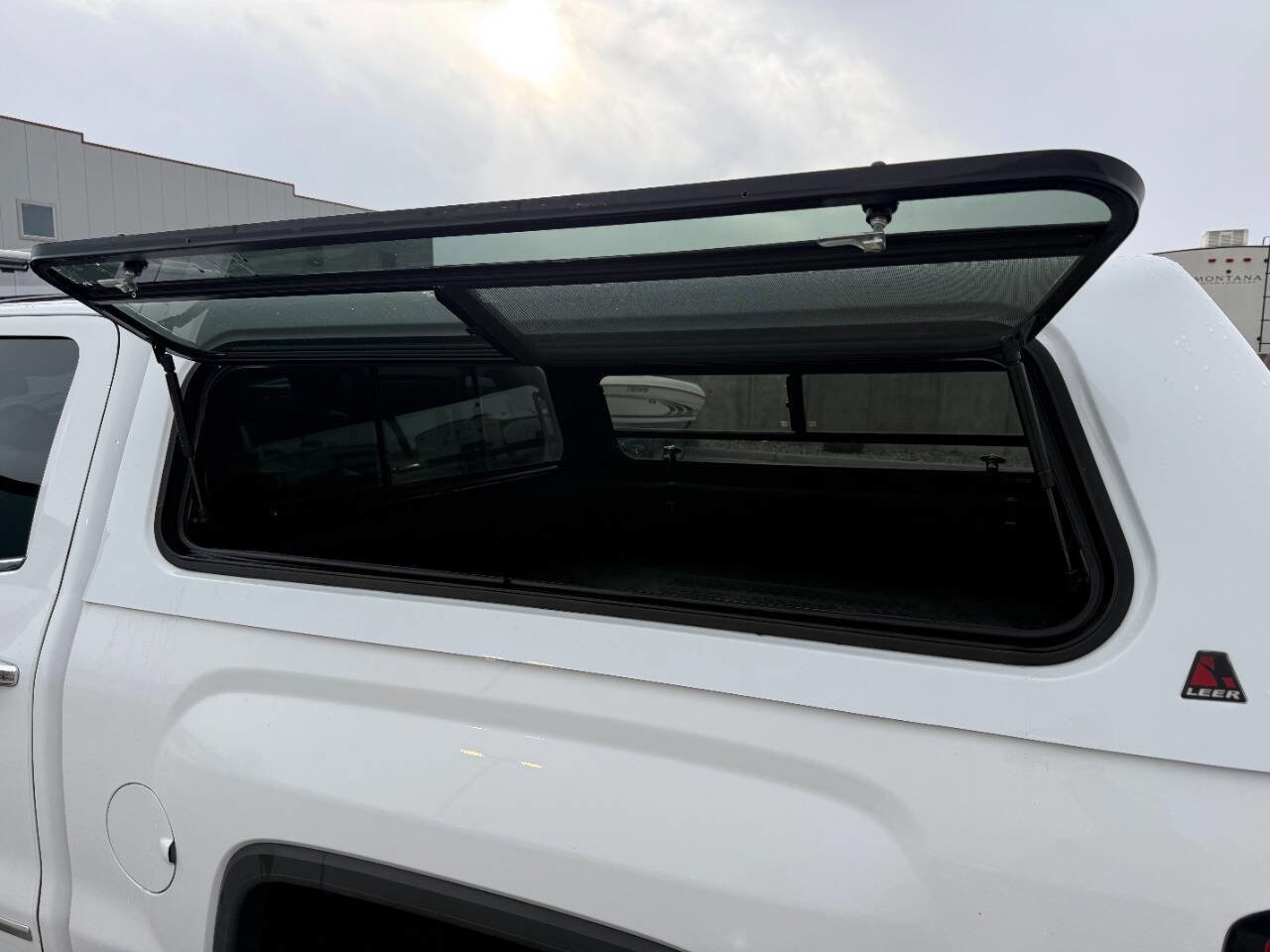 Used 2018 GMC Sierra 1500 SLT image 33