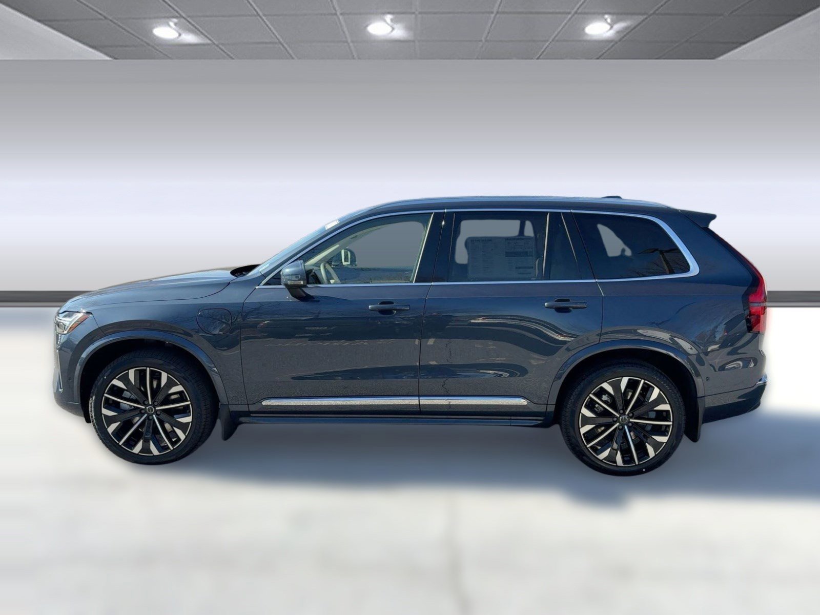 New 2026 Volvo XC90 T8 Ultra w/ Protection Package video 2