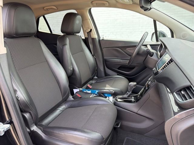 Used 2020 Buick Encore Preferred image 12