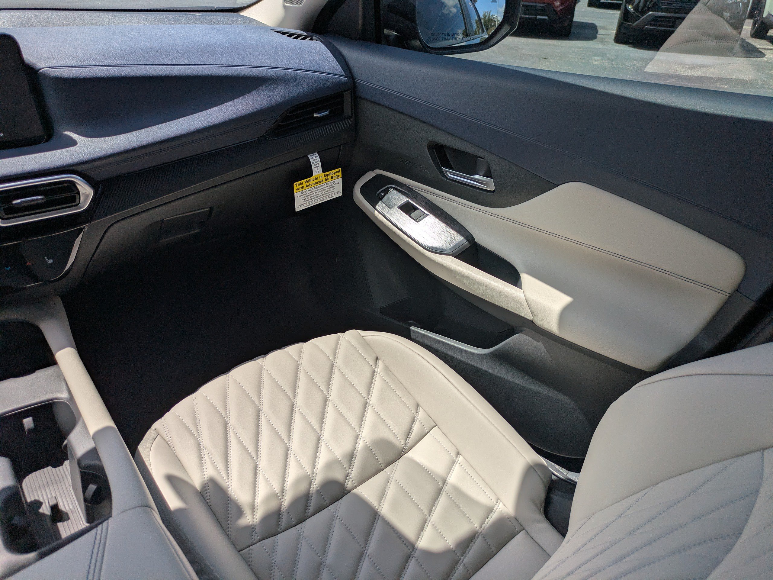 New 2027 Nissan Sentra SL FWD image 17
