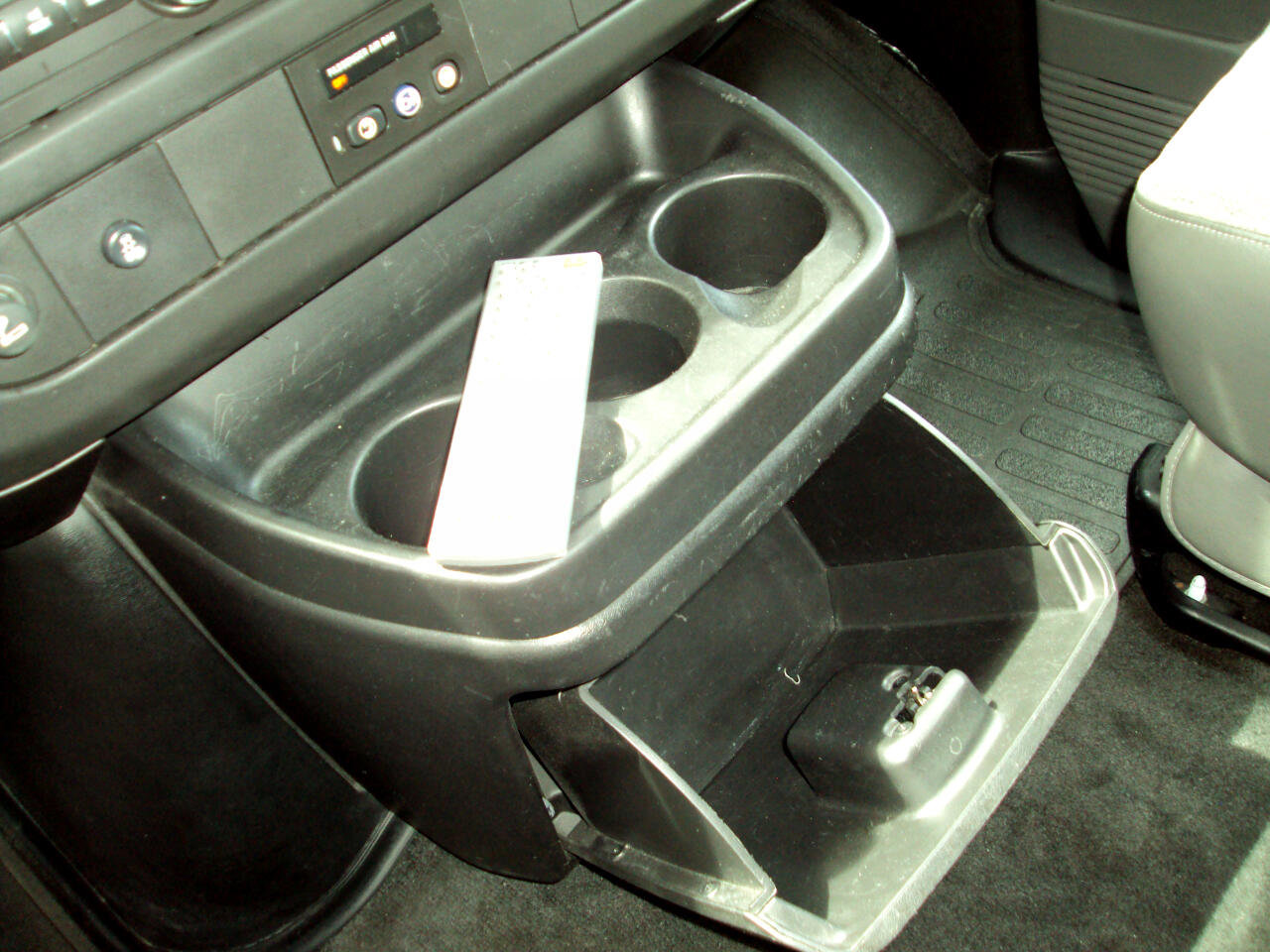 Used 2014 GMC Savana 1500 LT w/ LT Preferred Equipment Group AWD/4WD image 37