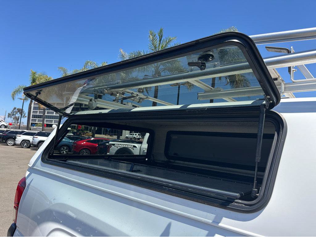 Used 2020 Toyota Tacoma SR RWD image 38