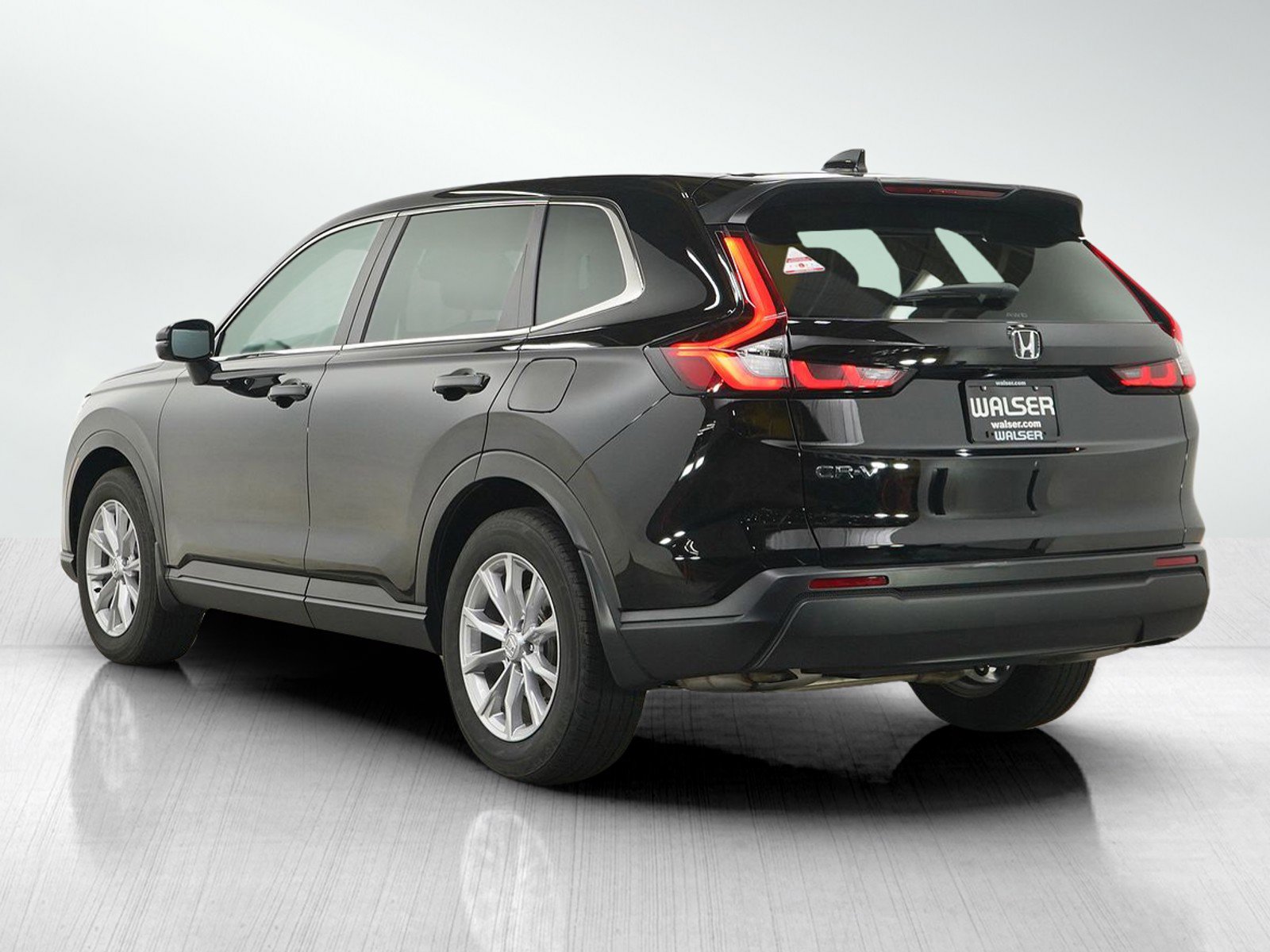 Used 2024 Honda CR-V EX image 3