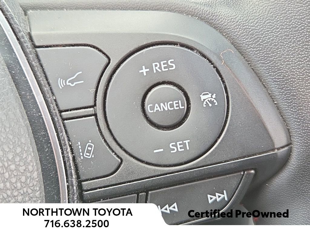 Used 2021 Toyota RAV4 SE w/ Weather & Moonroof Package image 23