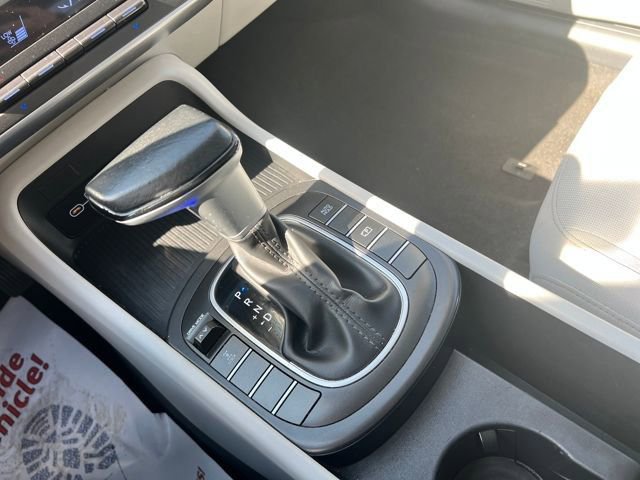 Used 2024 Hyundai Kona SEL image 16