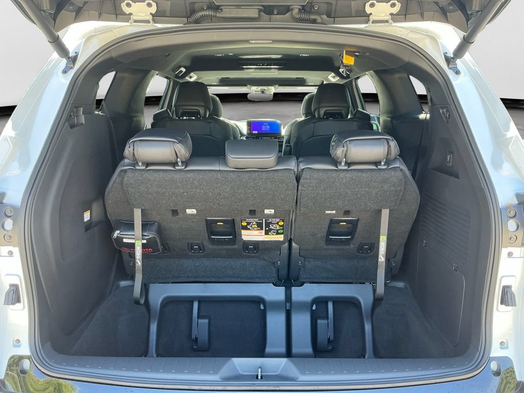 New 2026 Toyota Sienna Limited AWD/4WD image 17