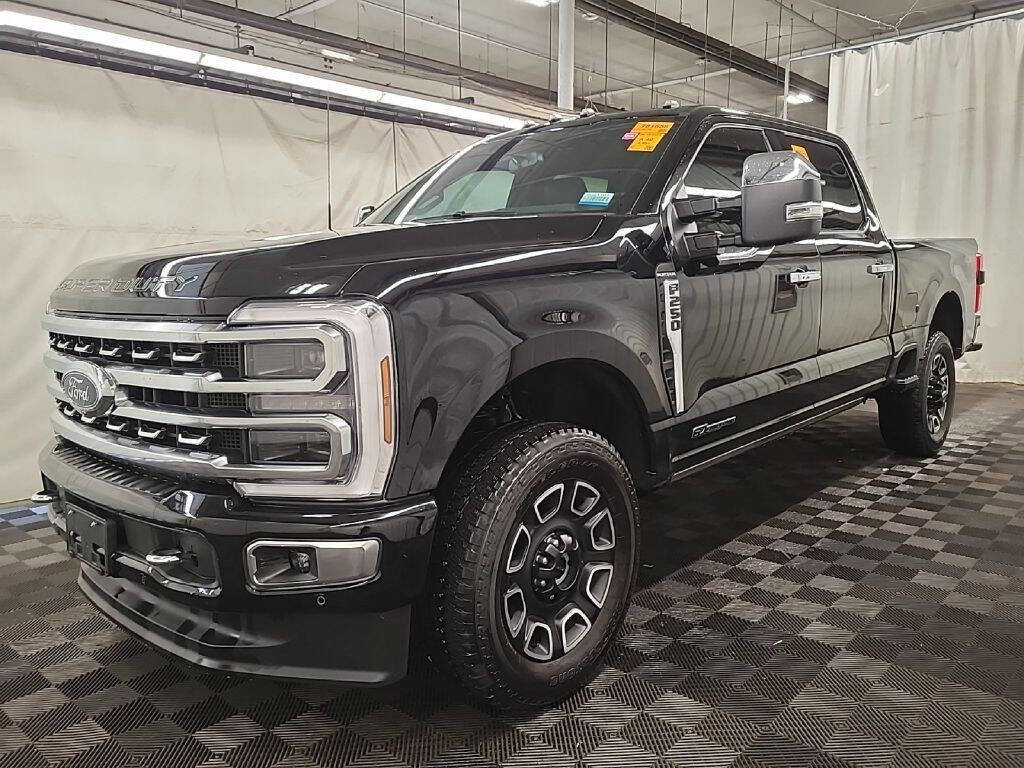Used 2024 Ford F250 Platinum image 1