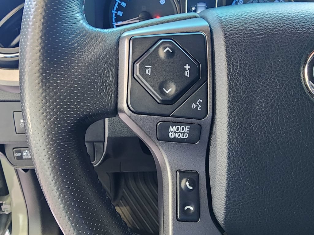 Used 2023 Toyota Tacoma TRD Off-Road w/ Technology Package AWD/4WD image 21