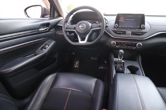 Used 2021 Nissan Altima 2.5 SR w/ SR Premium Package FWD image 22