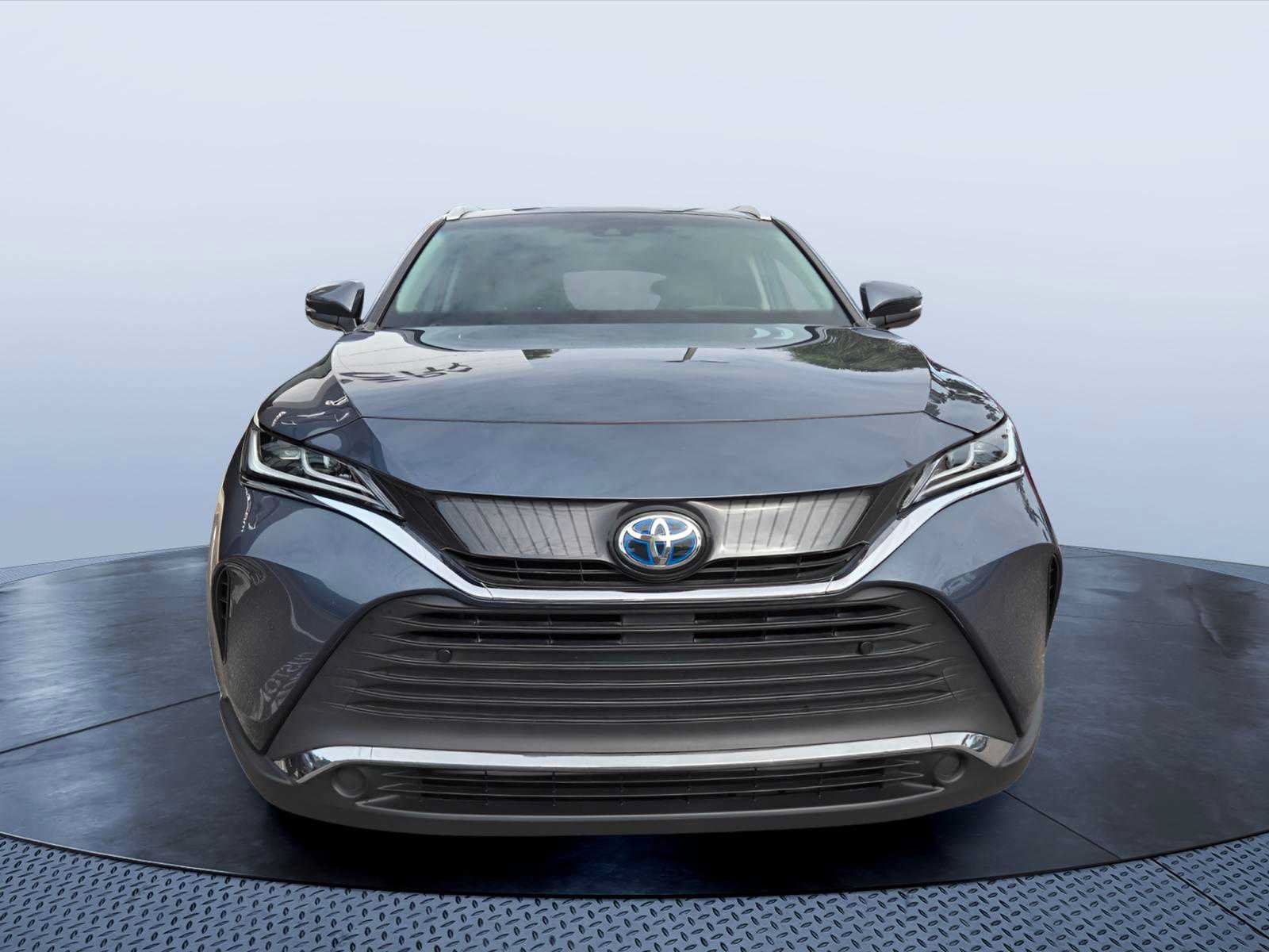 Used 2022 Toyota Venza XLE AWD/4WD image 16