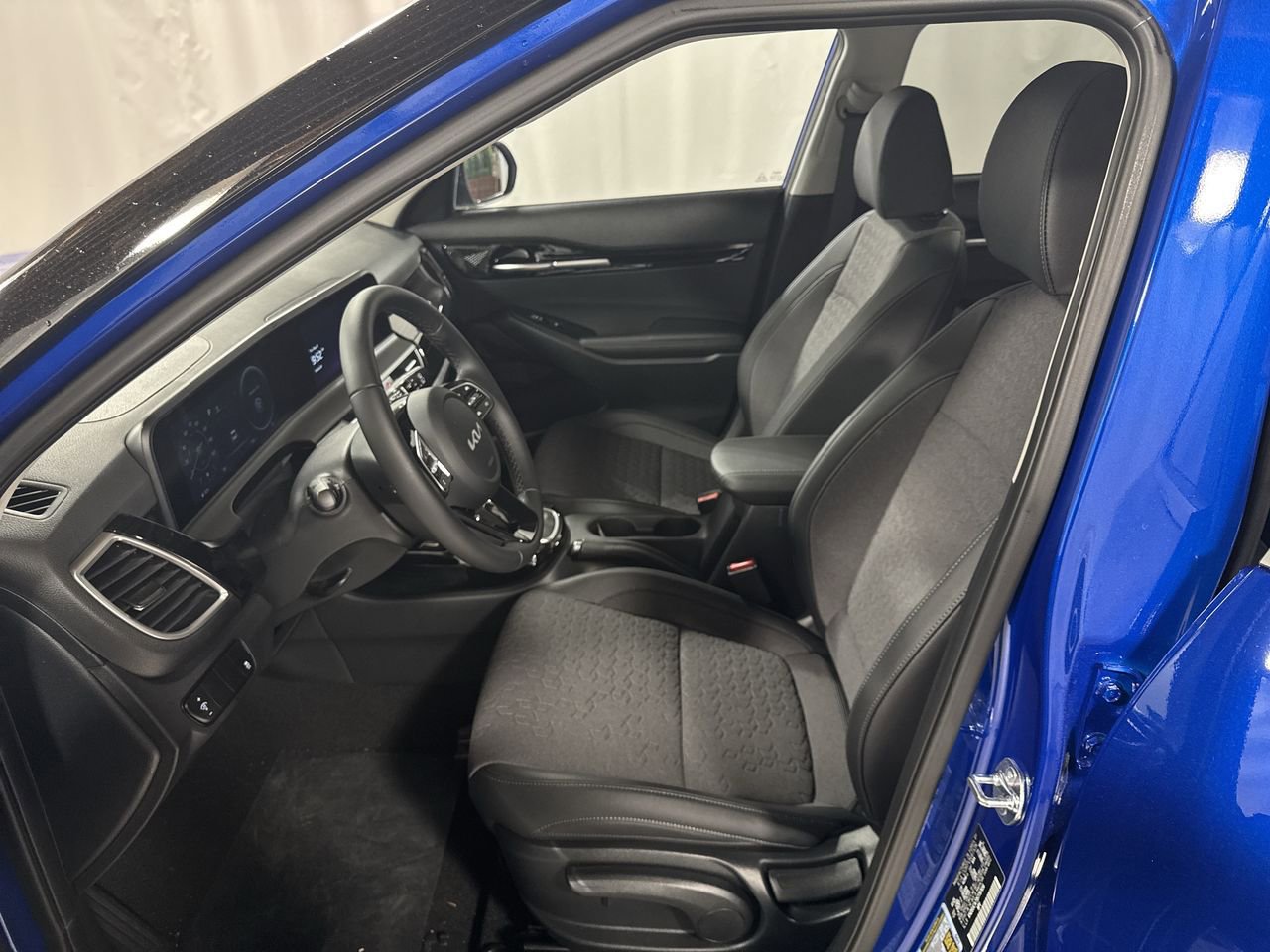 Certified 2025 Kia Seltos X-Line image 13