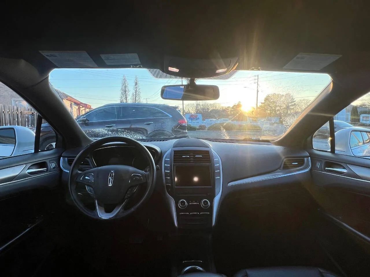 Used 2017 Lincoln MKC Premiere FWD image 27