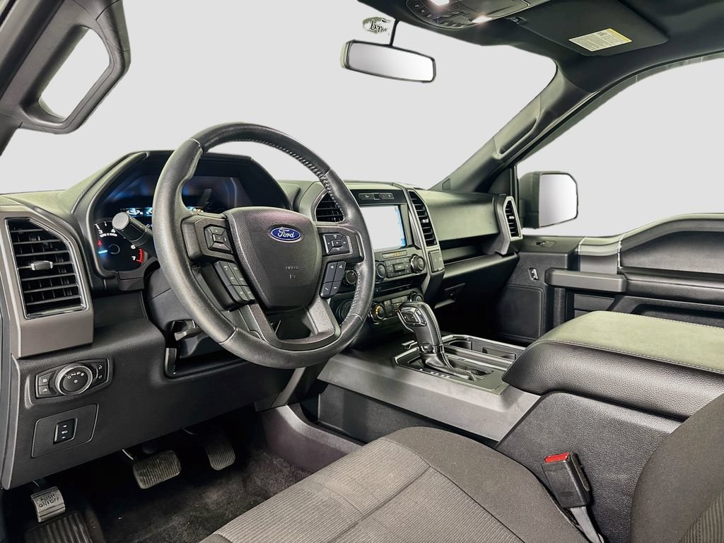 Used 2017 Ford F150 XLT w/ Equipment Group 302A Luxury AWD/4WD image 10