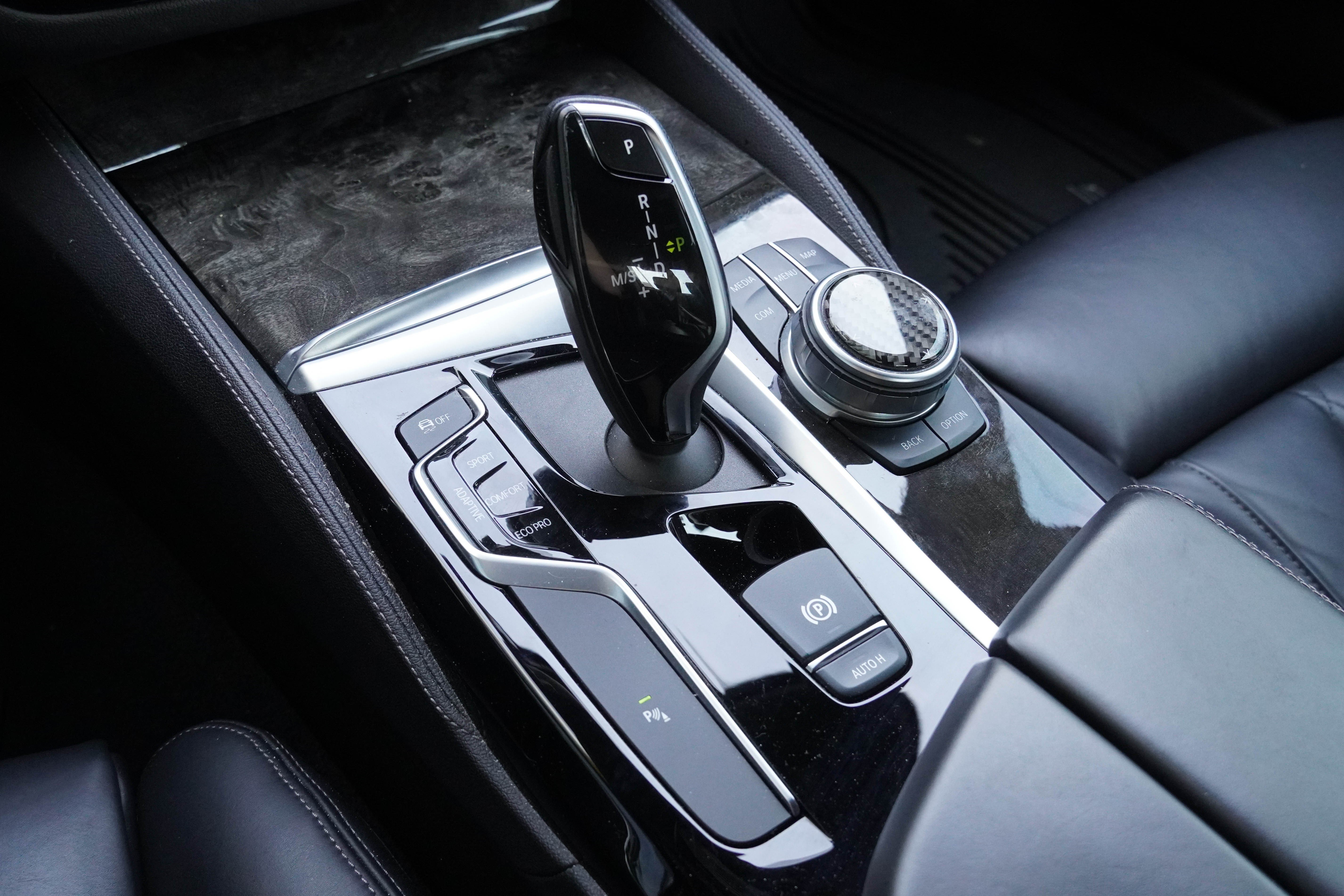 Used 2020 BMW M550i xDrive AWD/4WD image 30