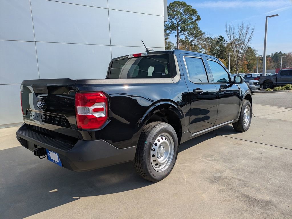 New 2025 Ford Maverick XL image 4