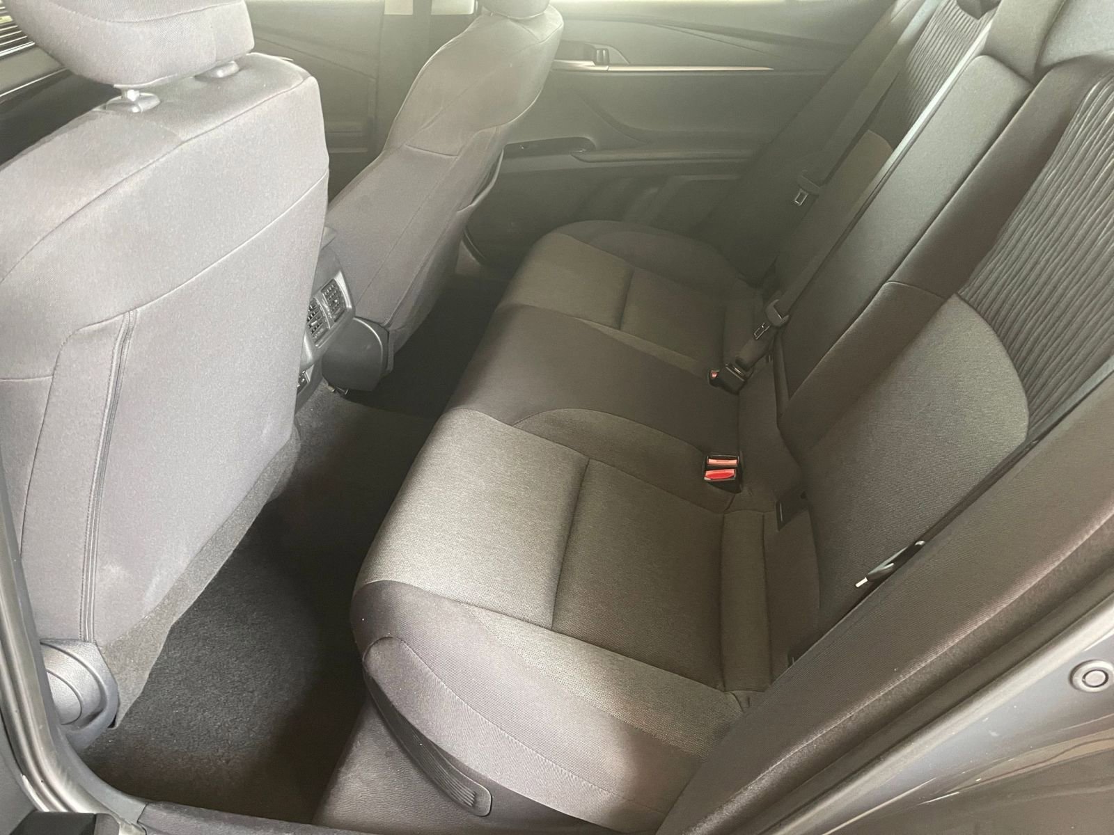 Used 2025 Toyota Camry LE image 24