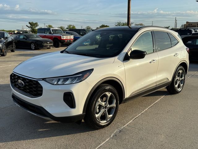 Used 2026 Ford Escape ST-Line w/ Tech Pack #1 image 11