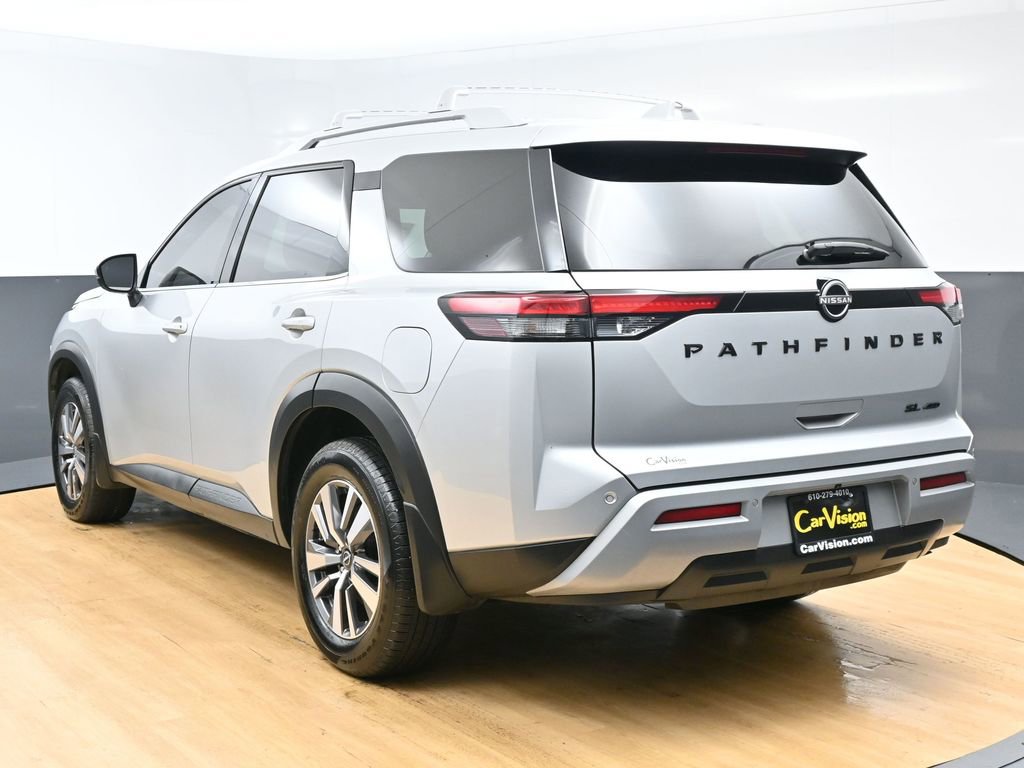Used 2023 Nissan Pathfinder SL w/ Black Appearance Package image 7