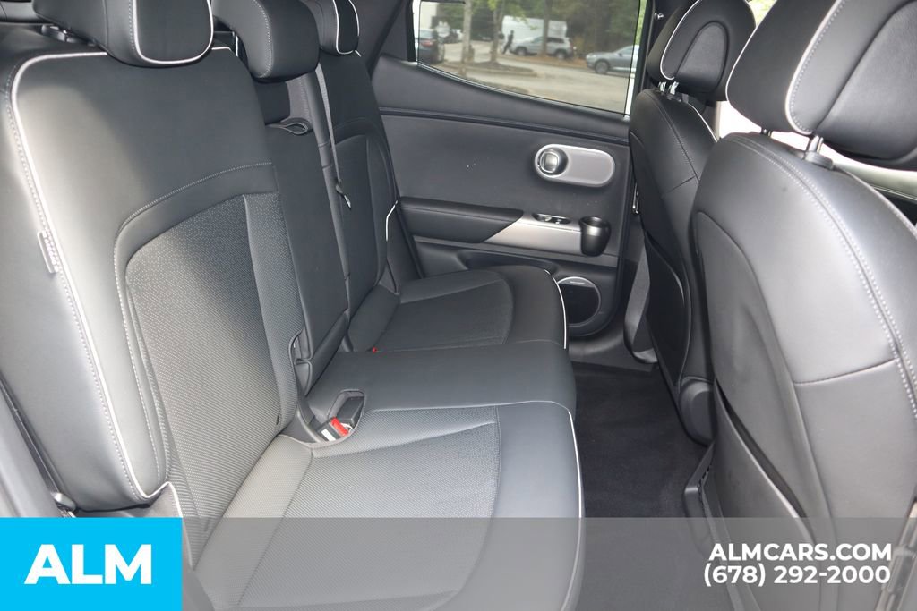 Used 2025 Genesis GV60 Advanced image 30