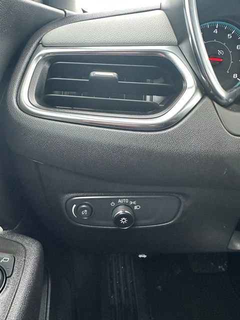 Certified 2024 Chevrolet Equinox LS w/ Driver Confidence II Package image 46