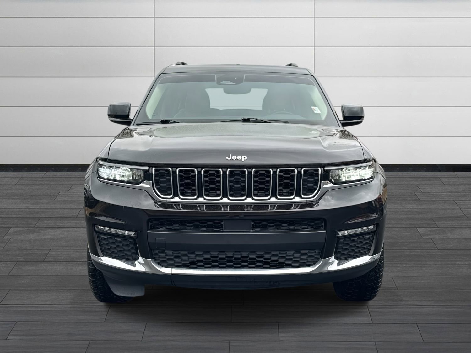 Used 2022 Jeep Grand Cherokee L Limited image 9