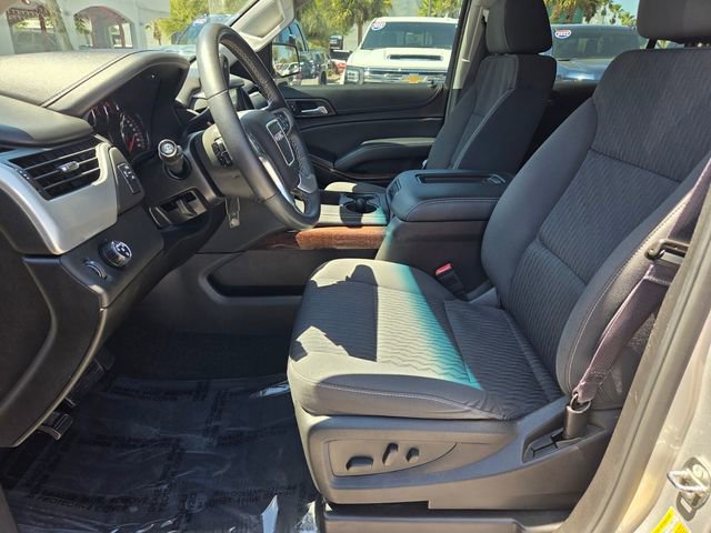 Used 2016 GMC Yukon SLE w/ Enhanced Driver Alert Package image 4