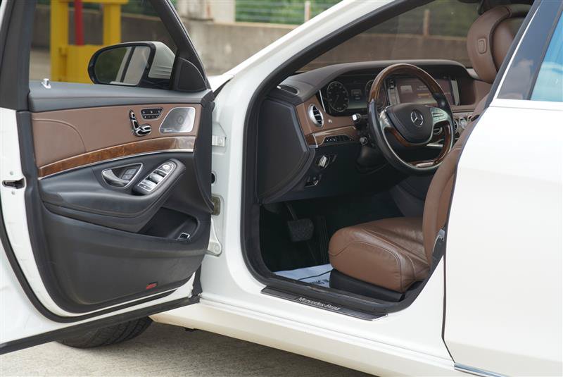 Used 2015 Mercedes-Benz S 550 4MATIC Sedan image 36